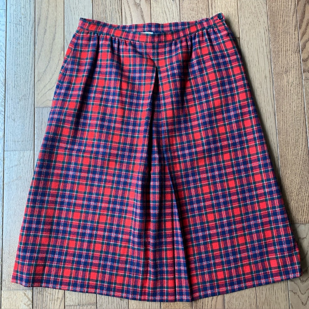 Pendelton | Vintage | Wool Skirt Red & Navy Plaid Front Pleat A-line 16 Lined